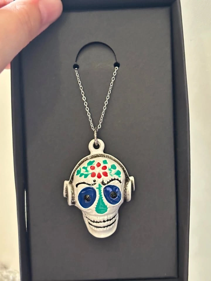 Headbanger necklace