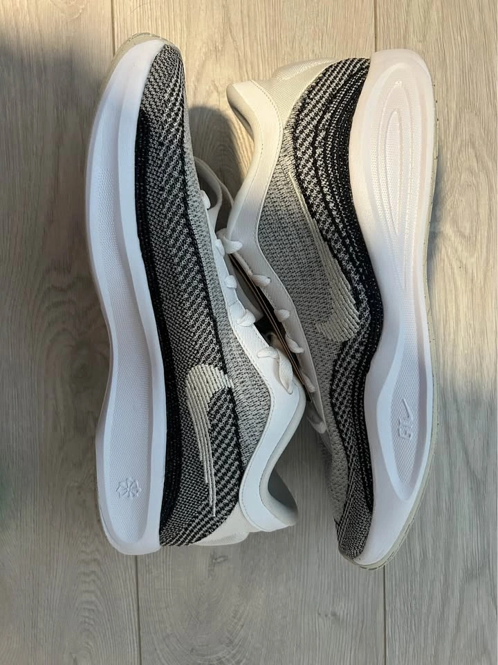 Nike G.T. Hustle Academy "Light Bone" - Men's Size 12 (Brand New - photo 2
