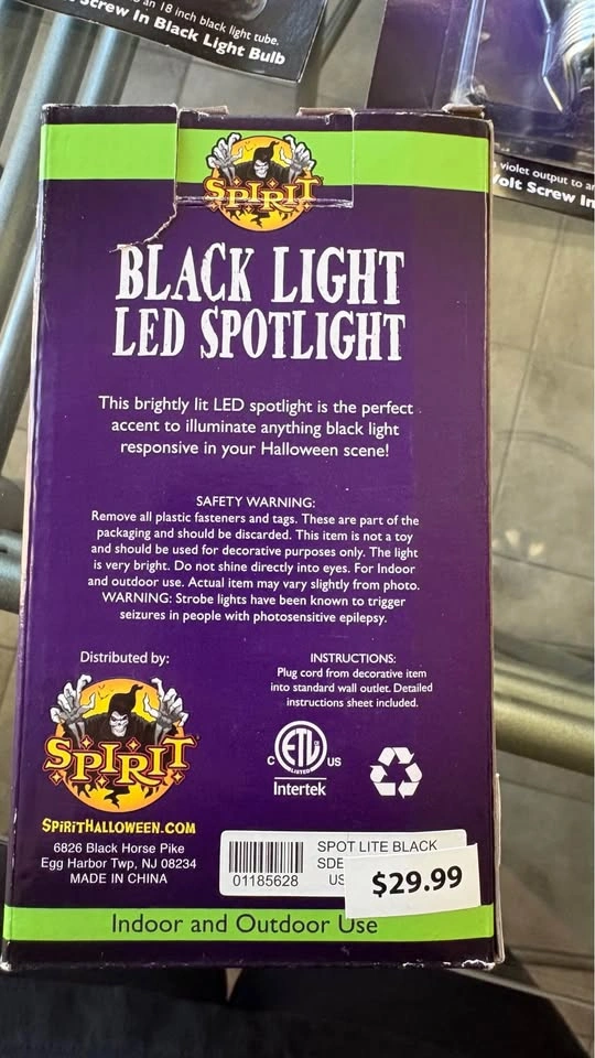 Spirit Halloween Black Light LED Spotlights and Screw-In Bulbs - photo 4