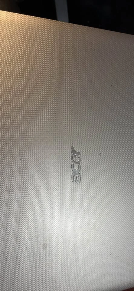 Acer Aspire 5741 Laptop, No charging cable - photo 2