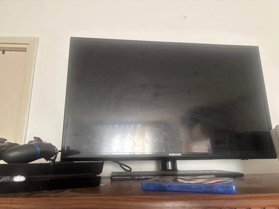 Ps4 with controller - photo 5