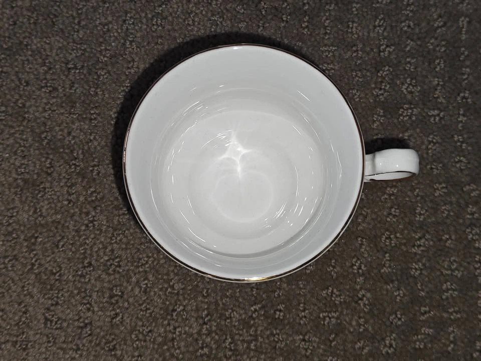 Vintage Tea Cup - Queen Anne 8538 - Pink Flower Green Leaf - photo 5