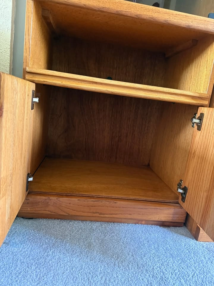 Solid Oak Centre Console / Storage Cabinet – $380 OBO - photo 4