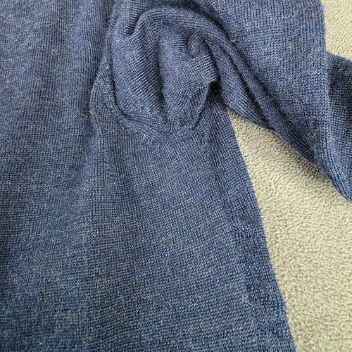 Calvin Klein 100% Extra Fine Merino Wool Men’s V Neck Sweater Bl - photo 3