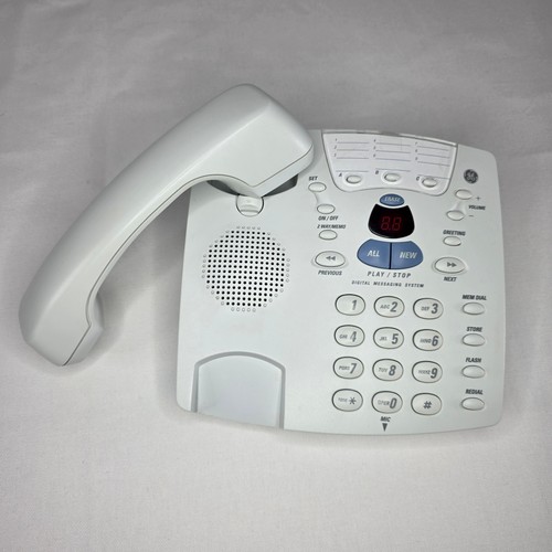 Vintage GE 29870GE1 Corded Telephone Digital Answering Machine - photo 3