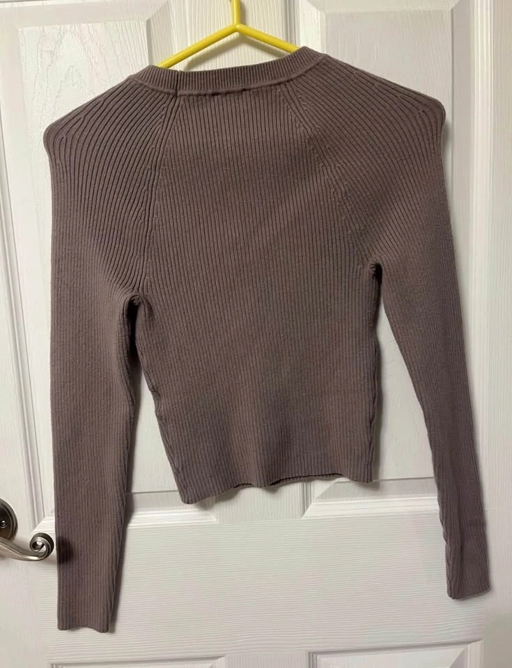 Abercrombie & Fitch Cutout Ribbed Sweater - Size M - photo 2