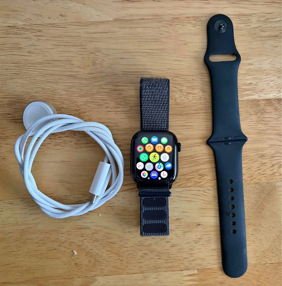 Apple Watch with Extra Band and Charger