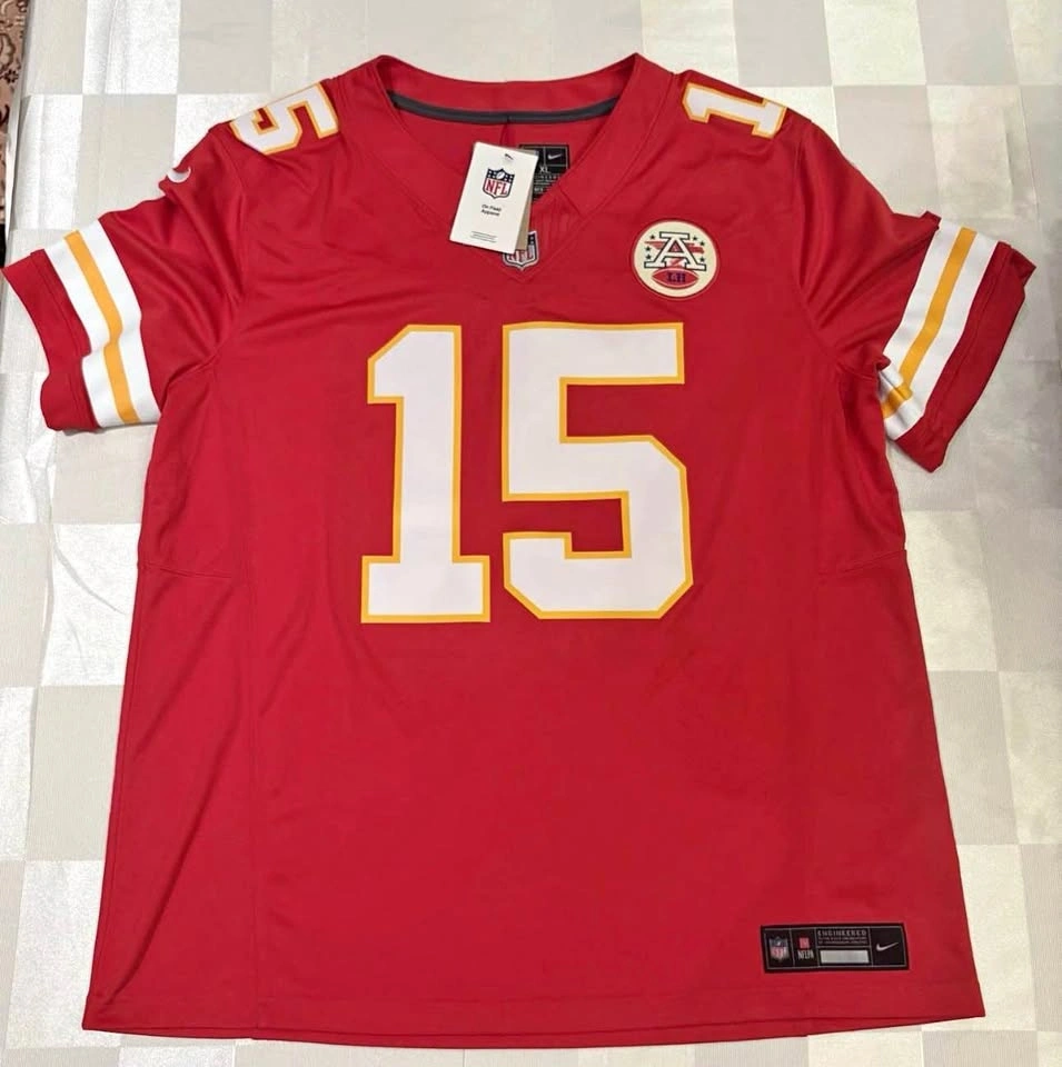Brand New Patrick Mahomes Kansas City Chiefs Nike Dri-FIT Jersey