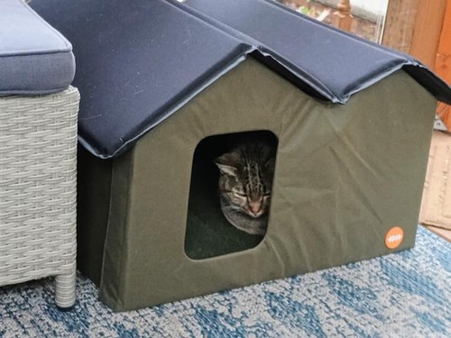 NEW K&H Outdoor Kitty House Cat Shelter Olive/Black – Water Resi
