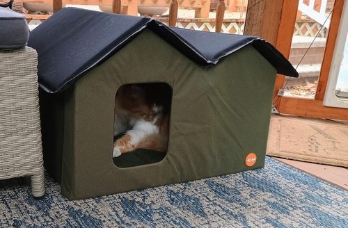 NEW K&H Outdoor Kitty House Cat Shelter Olive/Black – Water Resi - photo 4