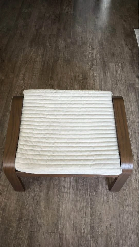 IKEA POÄNG Armchair + Footstool - Walnut/Light Beige - photo 5
