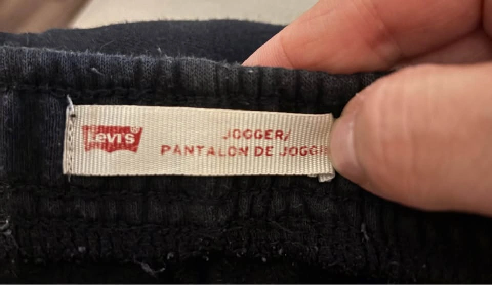 Kids Levi’s Sweatpants (Size Large) - photo 2