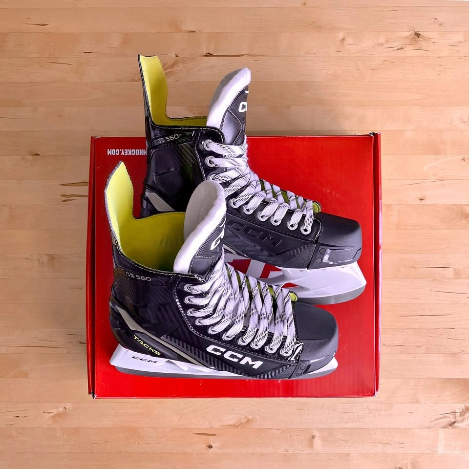 CCM Tacks AS 560 Senior Skates sz. 8 / Shoe sz. 9.5 Men