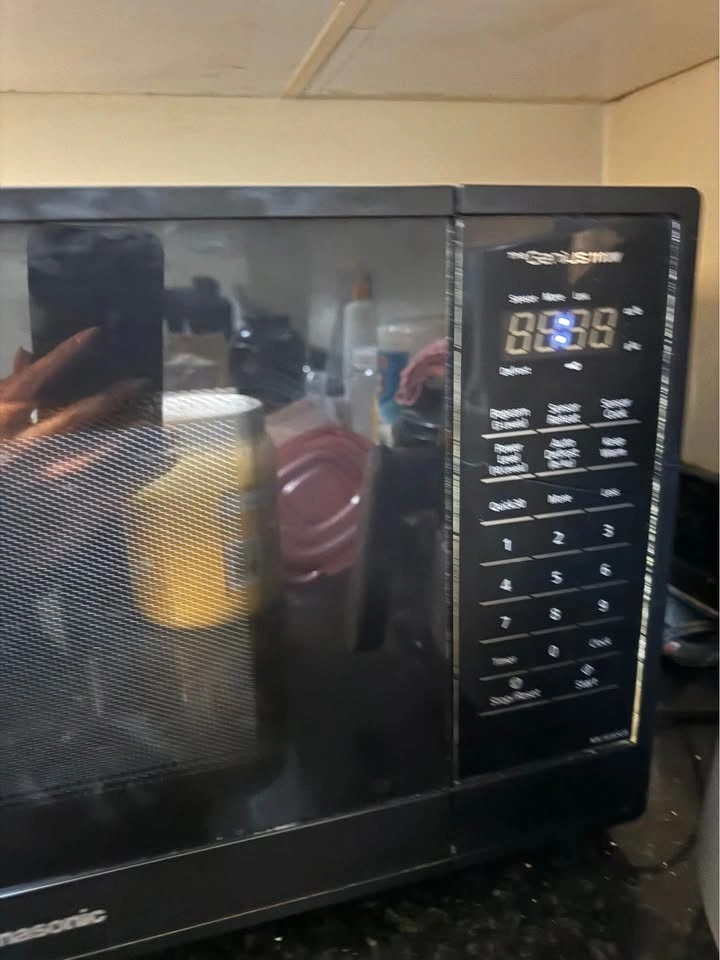 Panasonic The Genius Microwave - photo 2