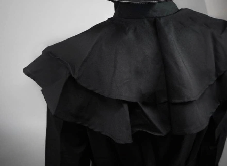 Women’s Plague Doctor Costume - photo 3