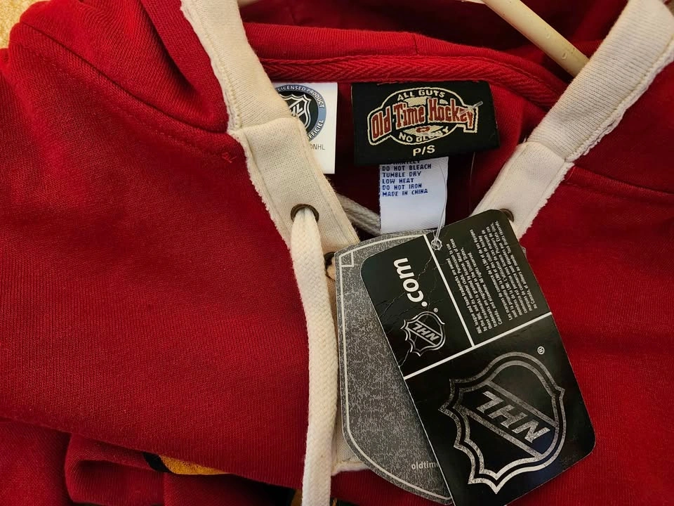 🏒 Old Time Hockey Chicago Blackhawks Hoodie - photo 3