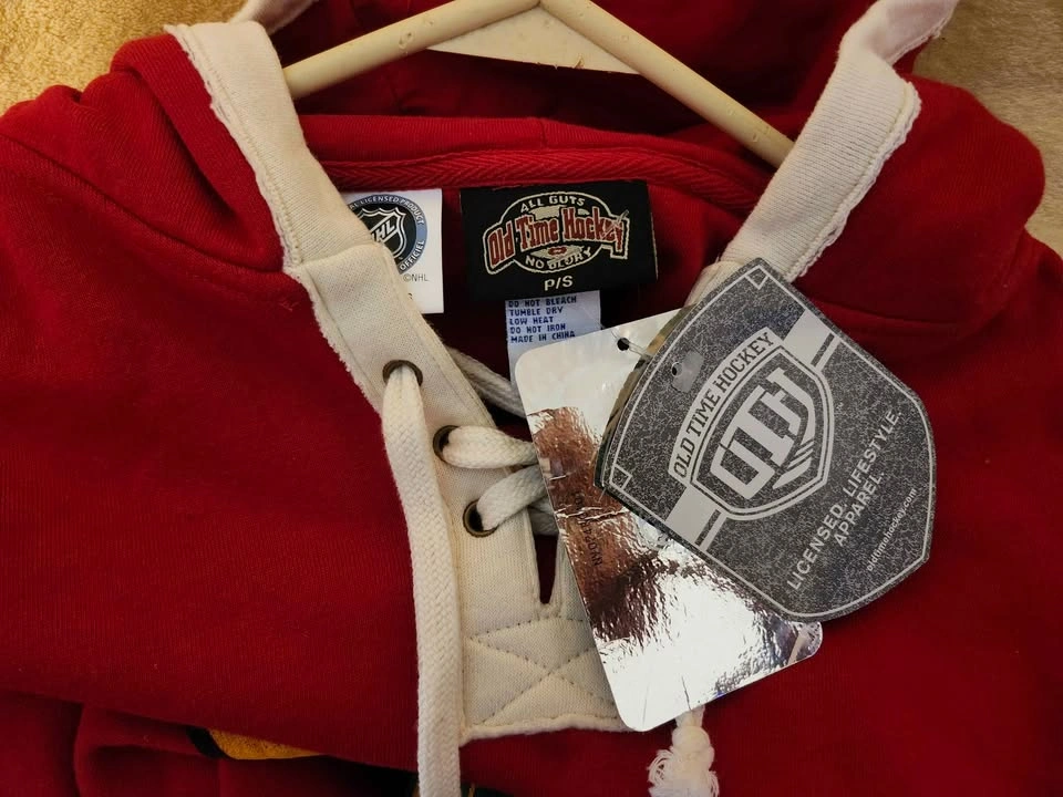 🏒 Old Time Hockey Chicago Blackhawks Hoodie - photo 4