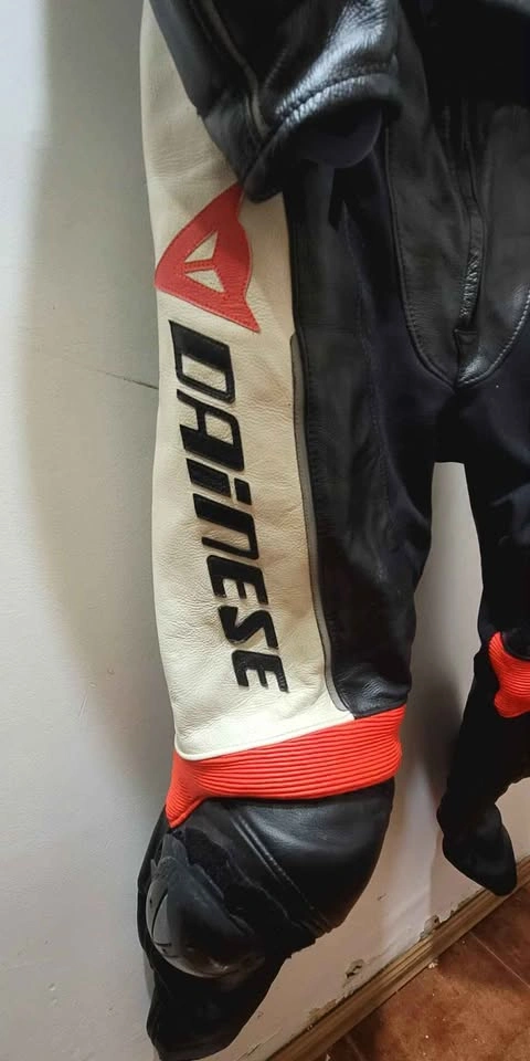 Dainese 2 piece motorcycle race suit - photo 5