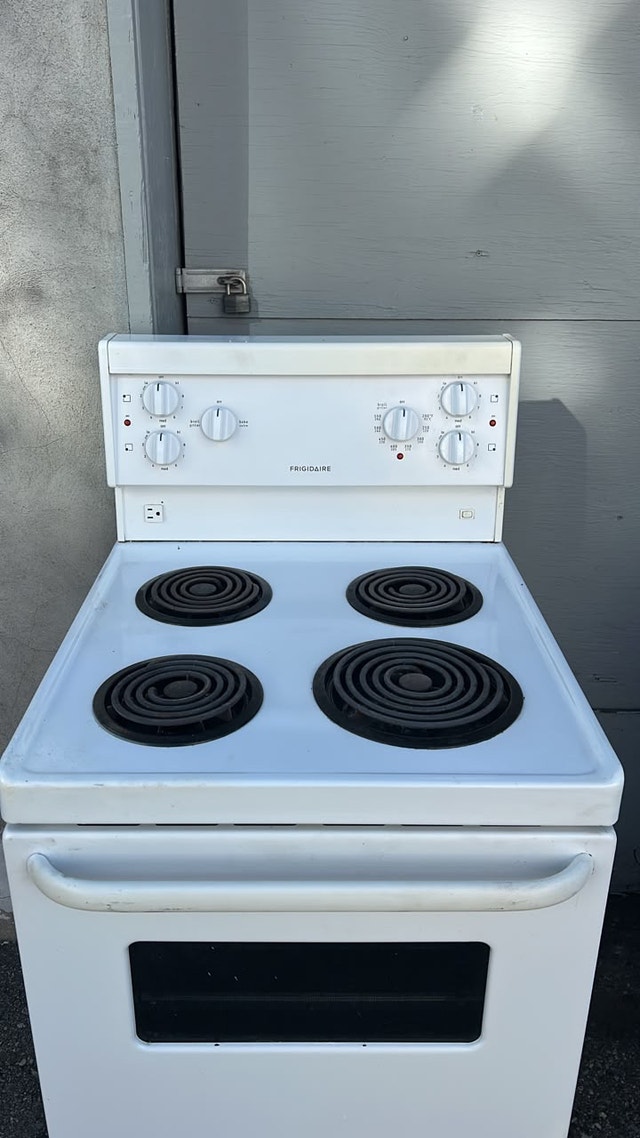 oven/stove - photo 3