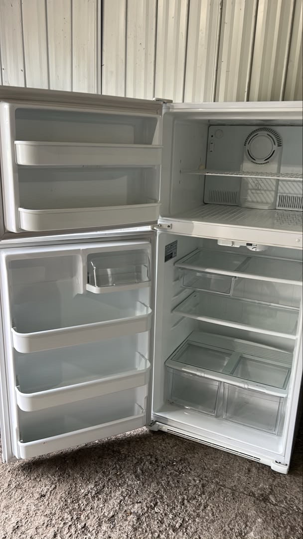 refrigerator - photo 5