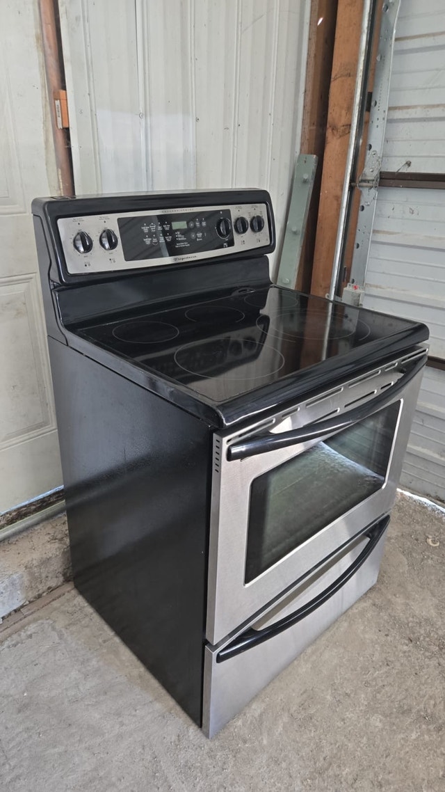 stove/oven - photo 2