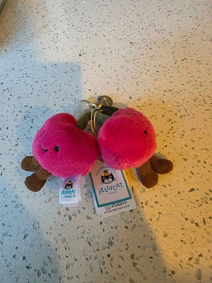 JELLYCAT-Amuseables Cherries Bag Charm - photo 3