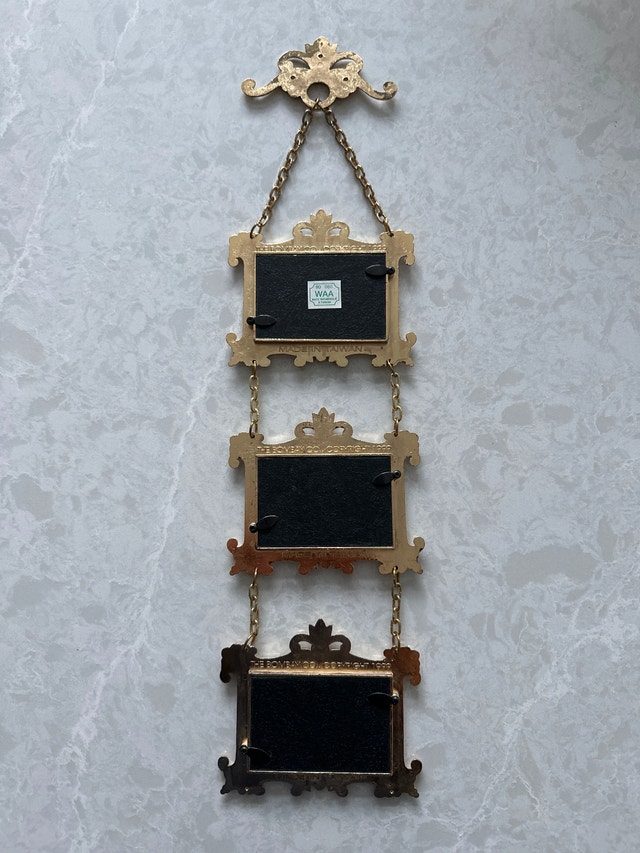 VTG ornate gold-toned triple hanging photo frame, The Bombay Co. - photo 5