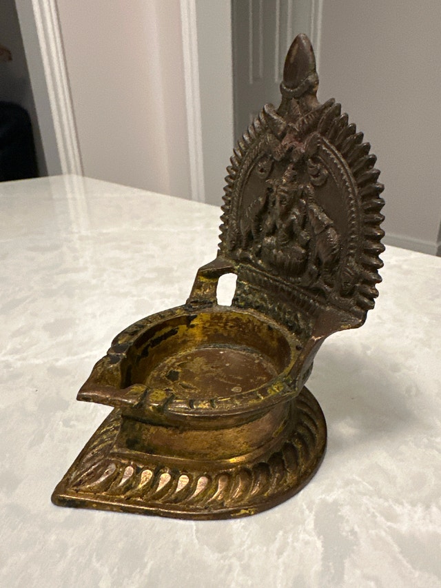 Antique Brass Gajalakshmi Diya Oil Lamp - photo 2