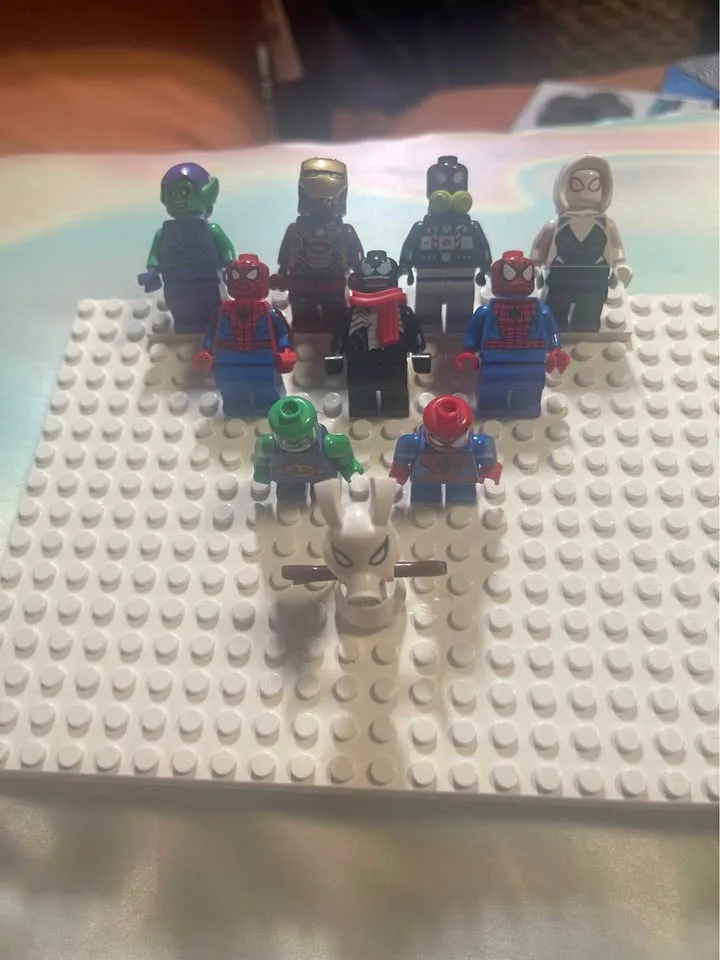 LEGO Marvel Spider-Verse Advent Minifigures Lot –10 pcs obo