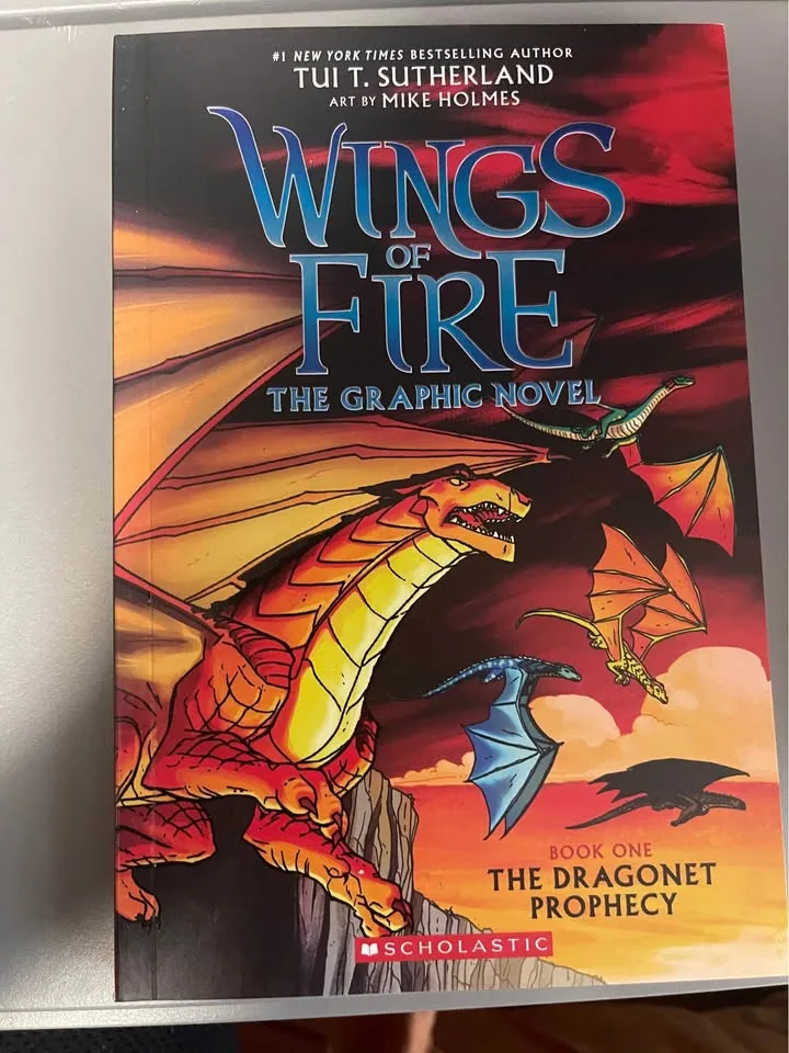 Wings of Fire Books 1–4 (Graphic Novels) image indicator(2)