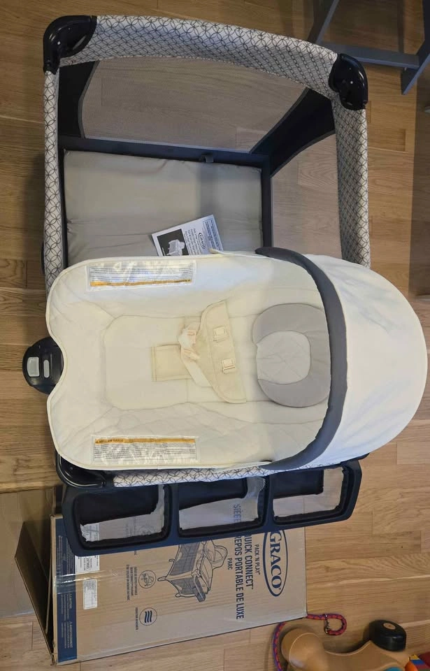 Graco Pack 'n Play Quick Connect with Lounger and Changer - photo 4