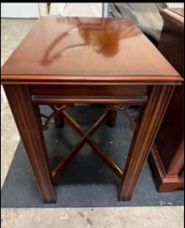 End table - photo 4