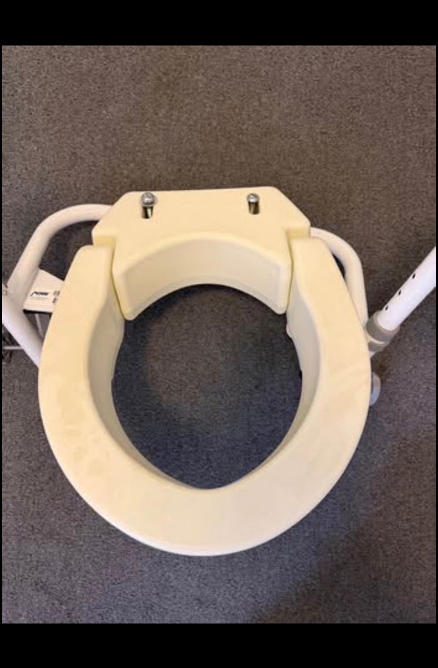 Raised Toilet Seat with Safety Arms - photo 2