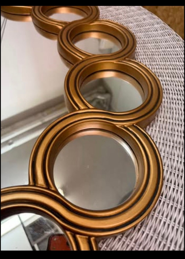 Large 35” Gold Decorative Wall Mirror – Elegant Statement Piece - photo 4