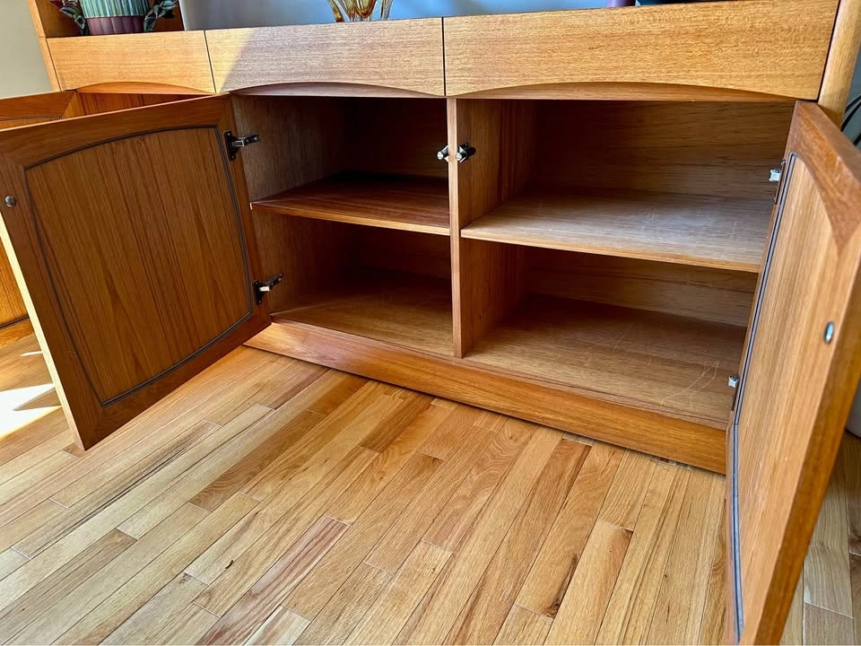 Mid Century Modern Teak Credenza - photo 3
