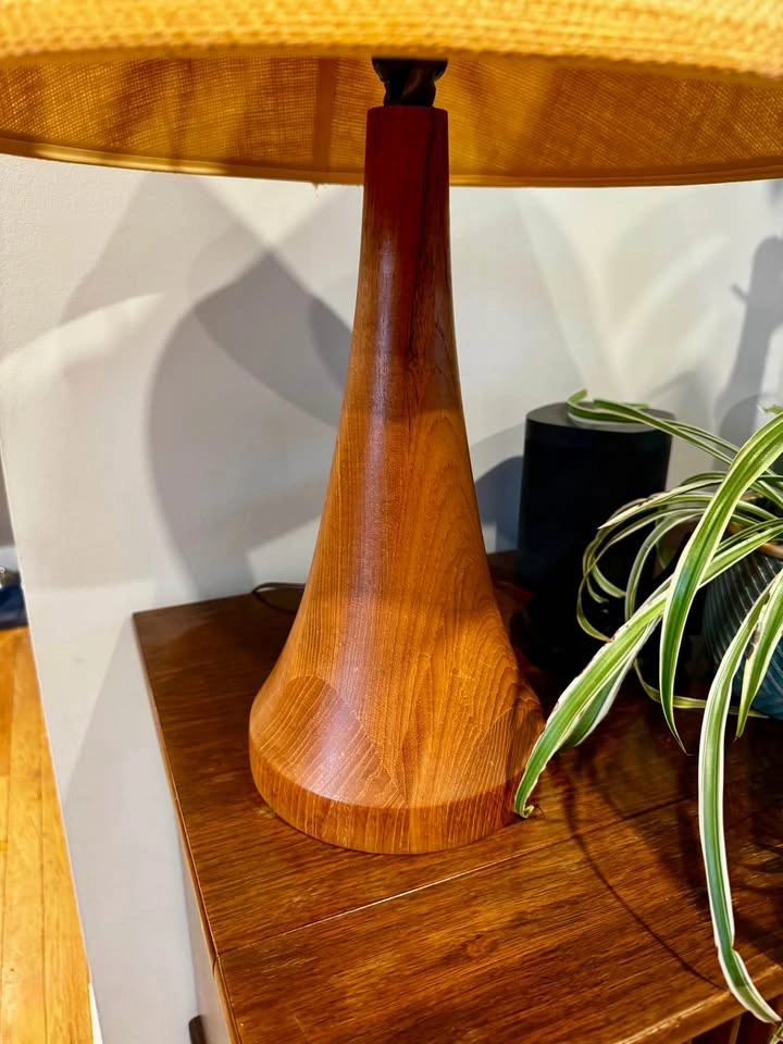 Vintage Mid Century Modern Teak Lamp - photo 3