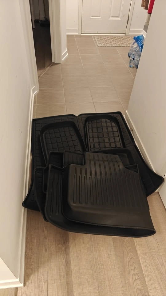 Winter Floor Mats for Tesla Model Y 2020-2025 - photo 2