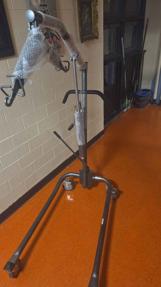 Patient lift brand new