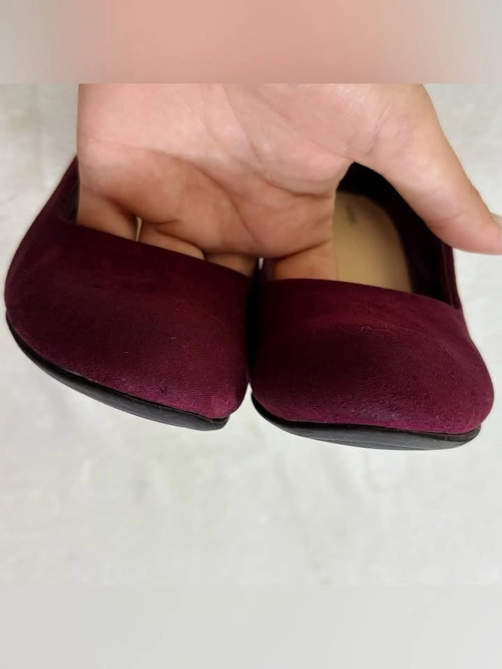 George Burgundy Faux Suede Wedge Heels Size 6.5 - photo 4