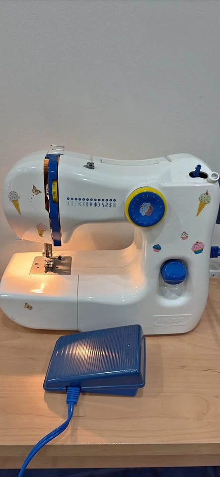 IKEA SY Sewing Machine