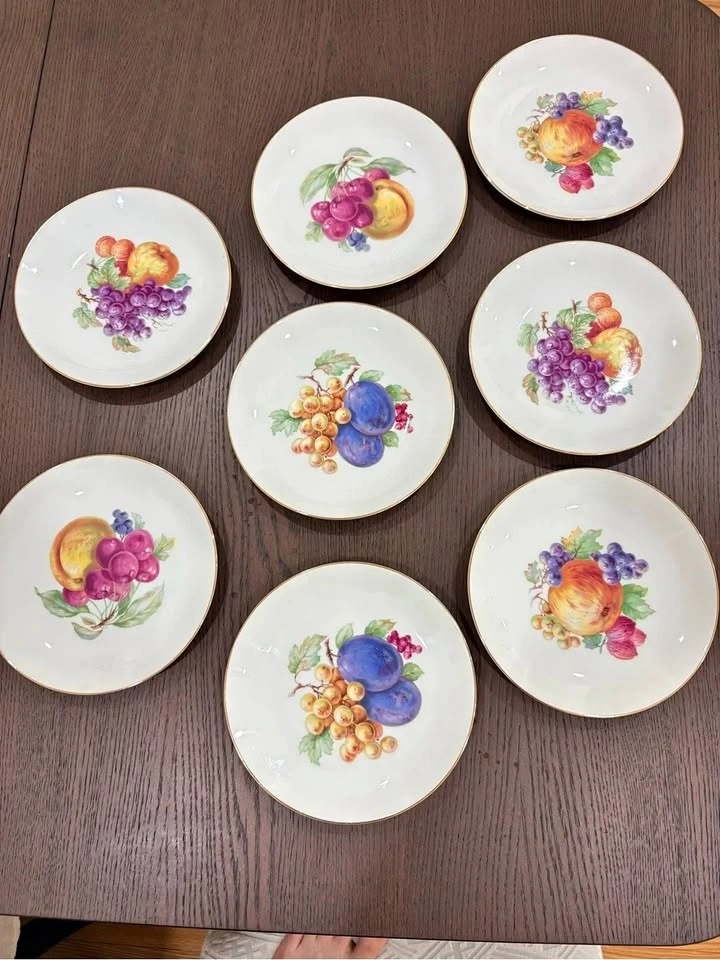 Shonwald German Classic Fruit Motif Dessert Plates