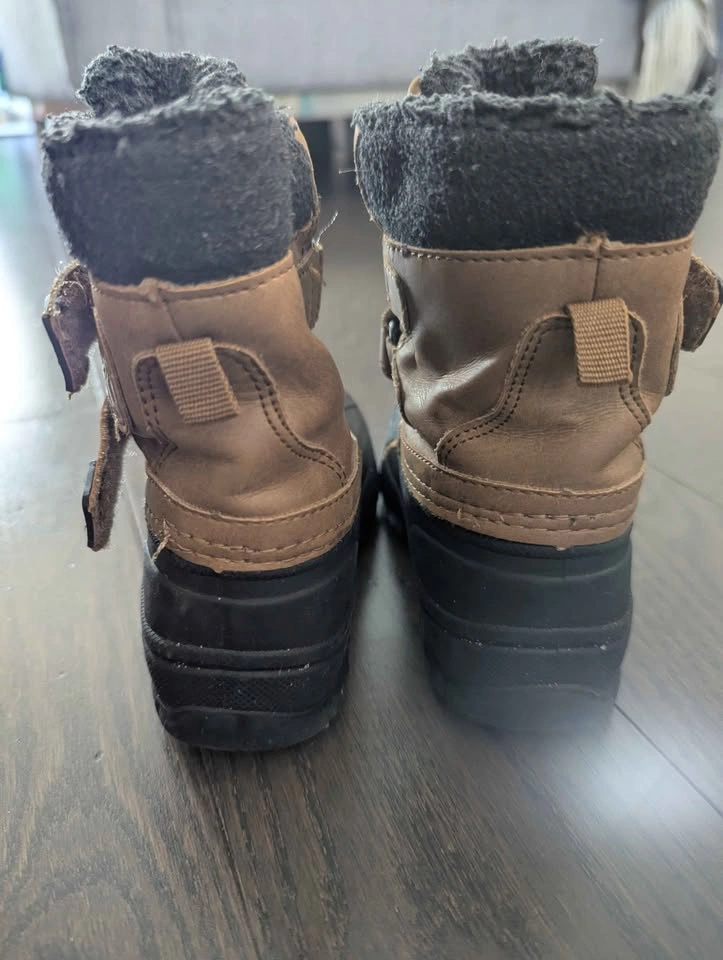 Kids Winter Boots Bundle - 2 Pairs - Size 8T - photo 2