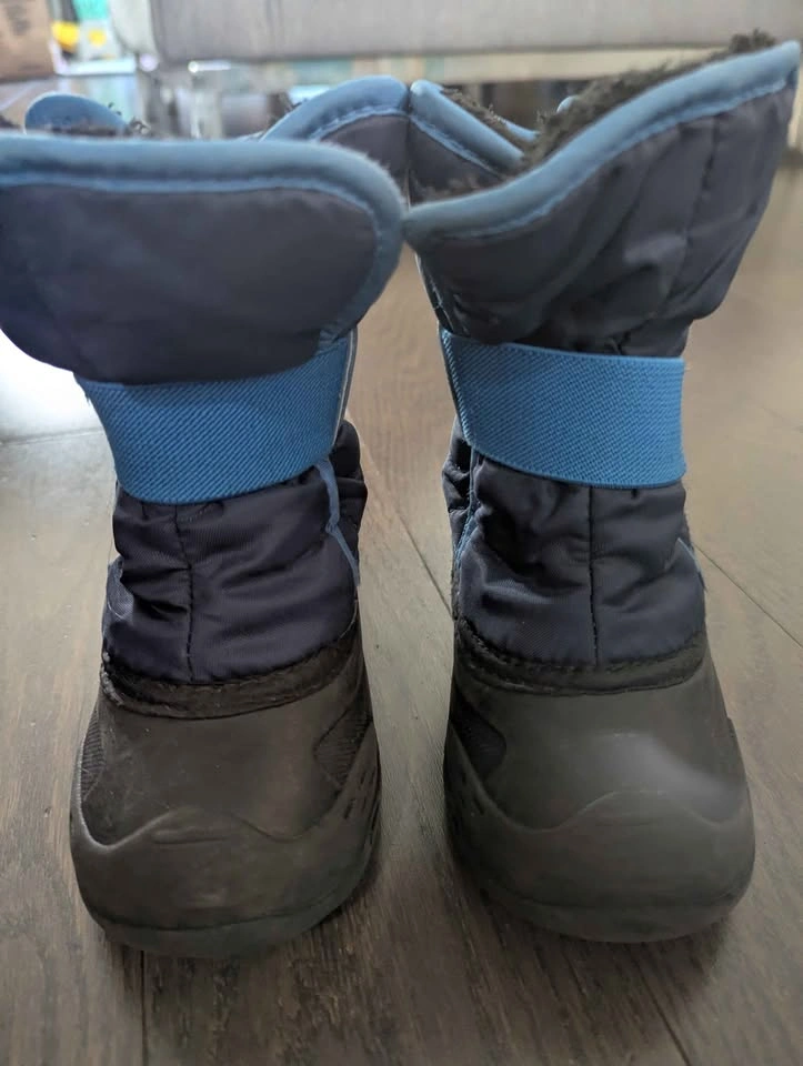 Kids Winter Boots Bundle - 2 Pairs - Size 8T - photo 3