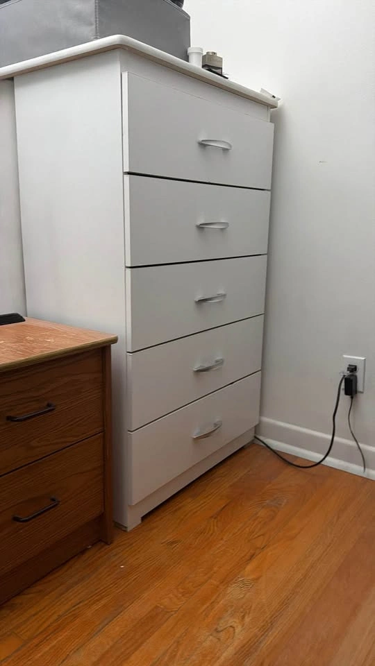5 Drawer Dressers Chest - photo 2