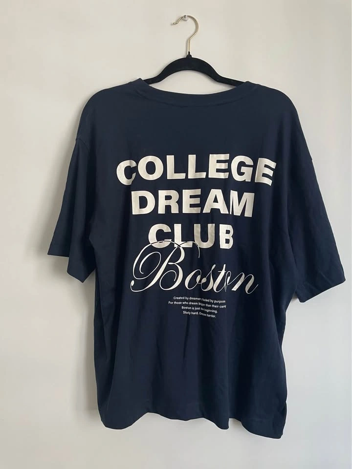 Women large t shirt - photo 2