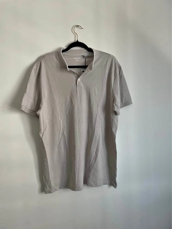 Men t shirt Large Medium