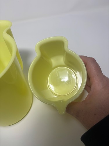 Vintage Tupperware Yellow Creamer & Sugar Bowl Set - photo 4