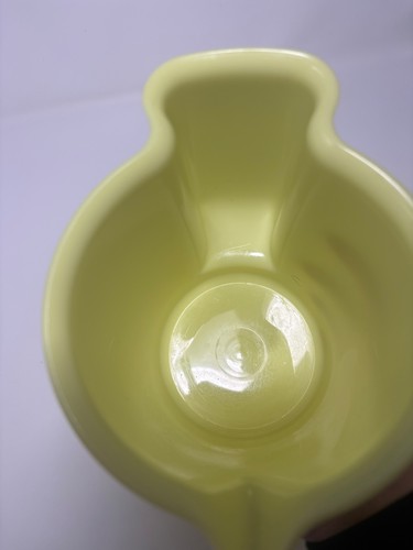 Vintage Tupperware Yellow Creamer & Sugar Bowl Set - photo 5