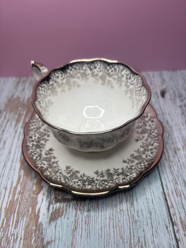 Vintage Royal Albert Tea Cup & Saucer Set Golden Leaves 1960's