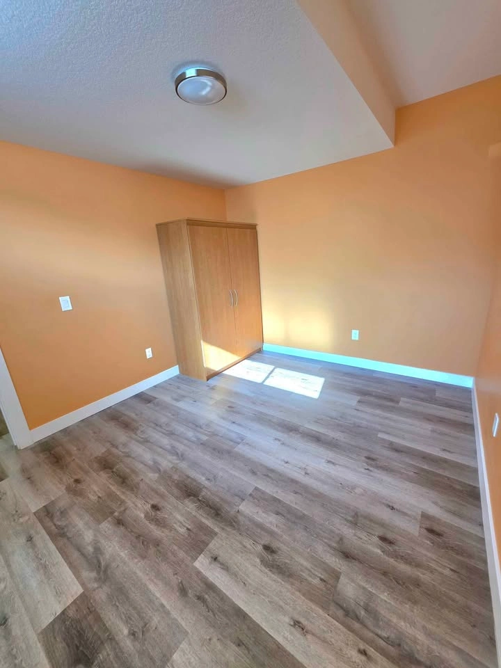 1 Bed 1 Bath - House - photo 5